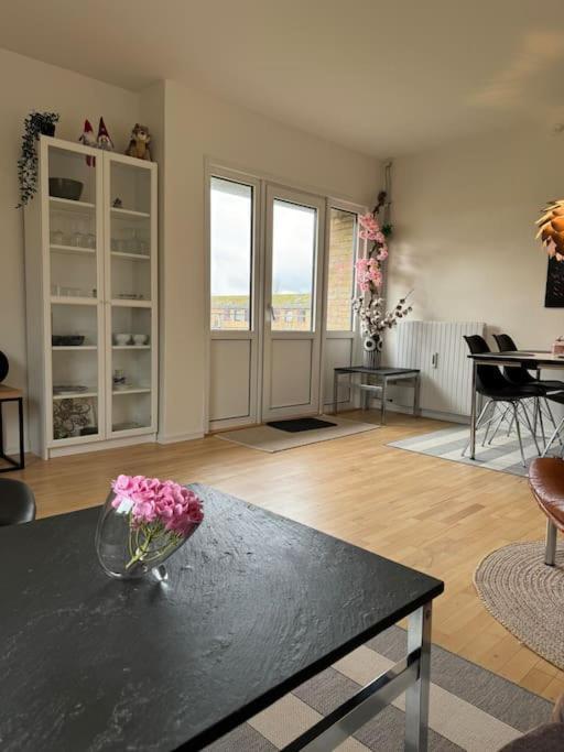 Stor Og Lys Lejlighed I Hjertet Af Holstebro Exteriör bild