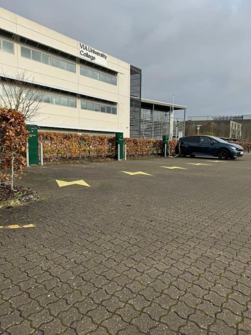 Stor Og Lys Lejlighed I Hjertet Af Holstebro Exteriör bild